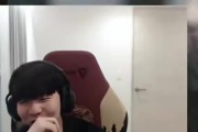 Rookie：香锅队氛围没炸应该能进 一个中单菜总比Uzi有三个菜逼好