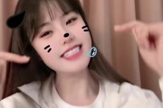 好甜🍬🥰李月汝晒手势舞视频：那就做自由小狗吧~